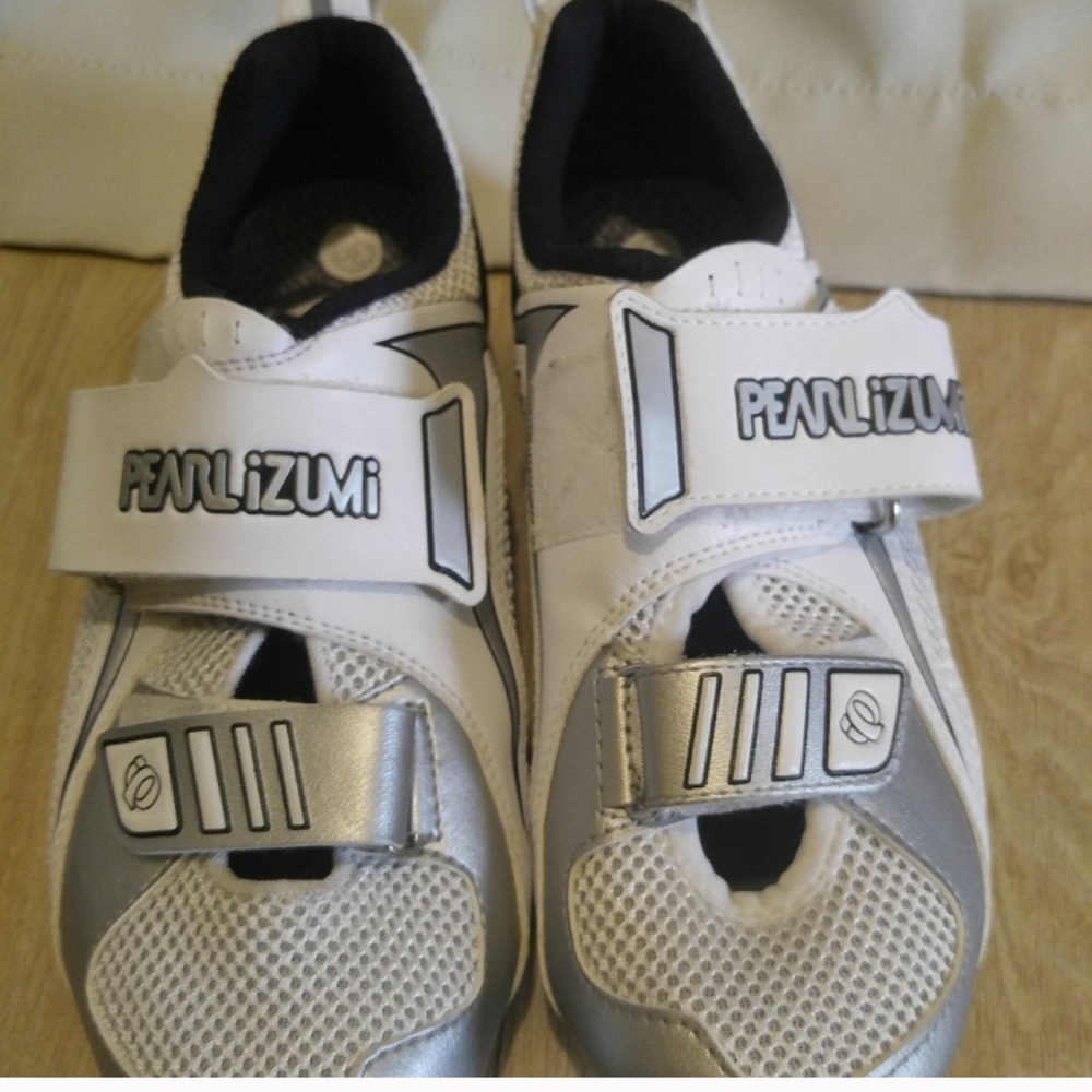 Pearl Izumi cycling shoes